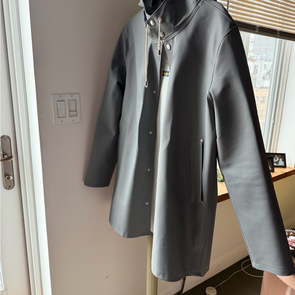 Sutterheim Stockholm Lightweight Raincoat NWOT Size Small